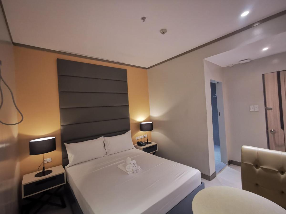 Yes Hotel Pandi Bulacan Extérieur photo
