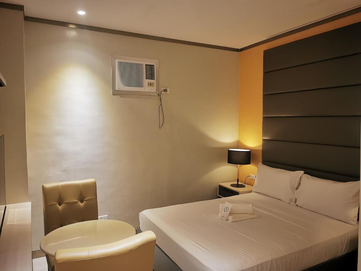 Yes Hotel Pandi Bulacan Extérieur photo