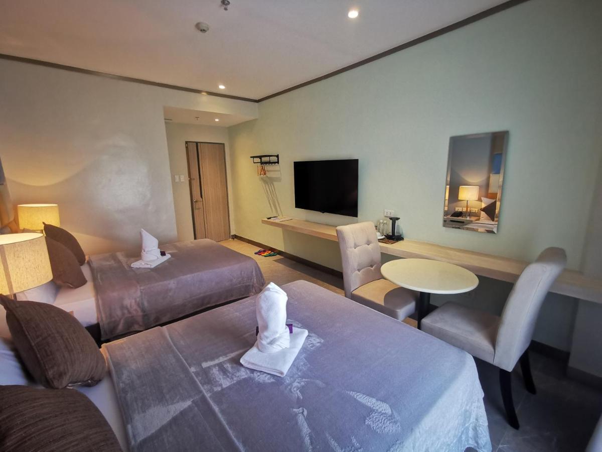 Yes Hotel Pandi Bulacan Extérieur photo