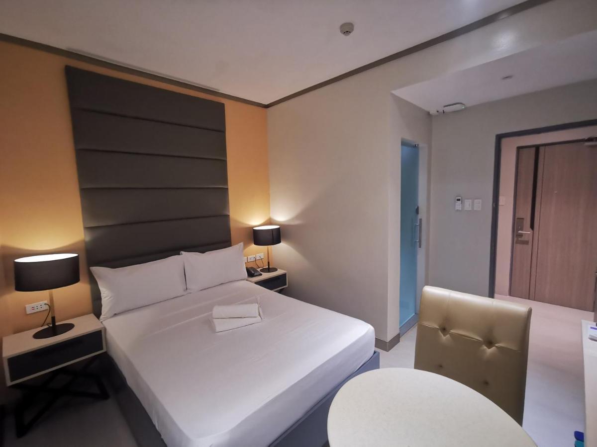 Yes Hotel Pandi Bulacan Extérieur photo