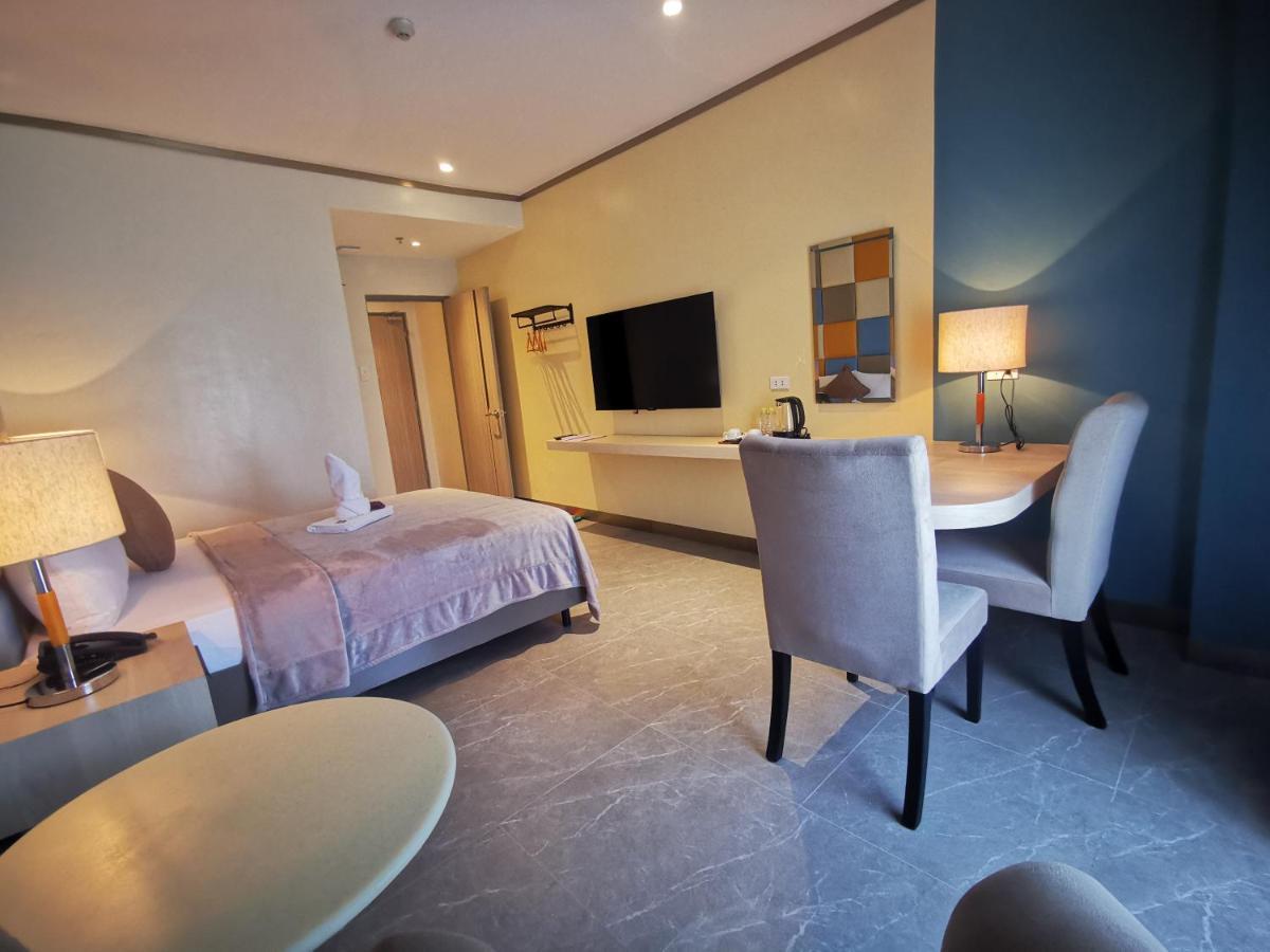 Yes Hotel Pandi Bulacan Extérieur photo